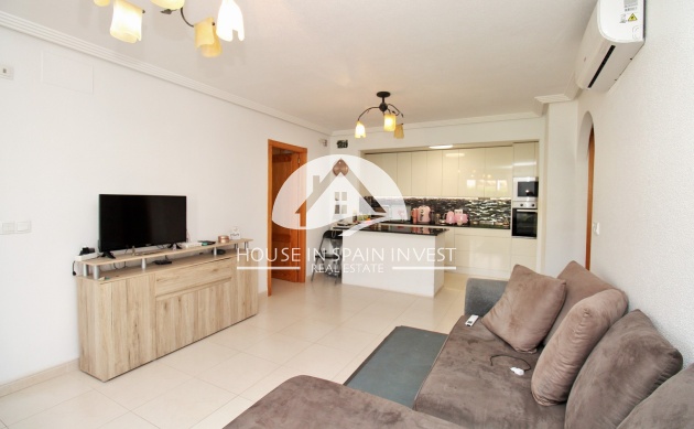Resale - Apartment  - Orihuela Costa - Playa Flamenca