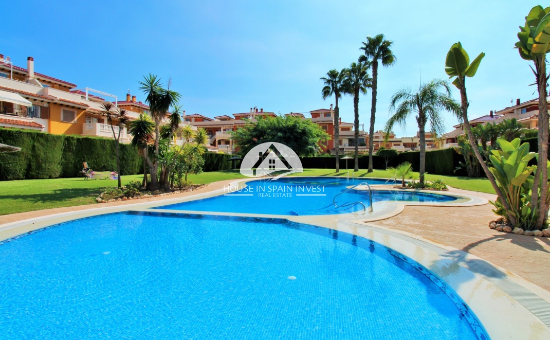 Resale - Apartment  - Orihuela Costa - Playa Flamenca
