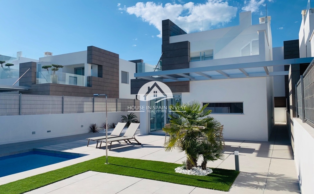 Resale - Villa - Guardamar del Segura - Guardamar - El Raso