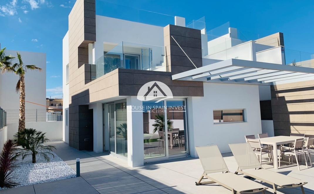 Resale - Villa - Guardamar del Segura - Guardamar - El Raso