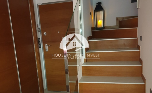 Resale - Villa - Guardamar del Segura - Guardamar - El Raso