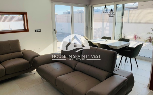 Resale - Villa - Guardamar del Segura - Guardamar - El Raso