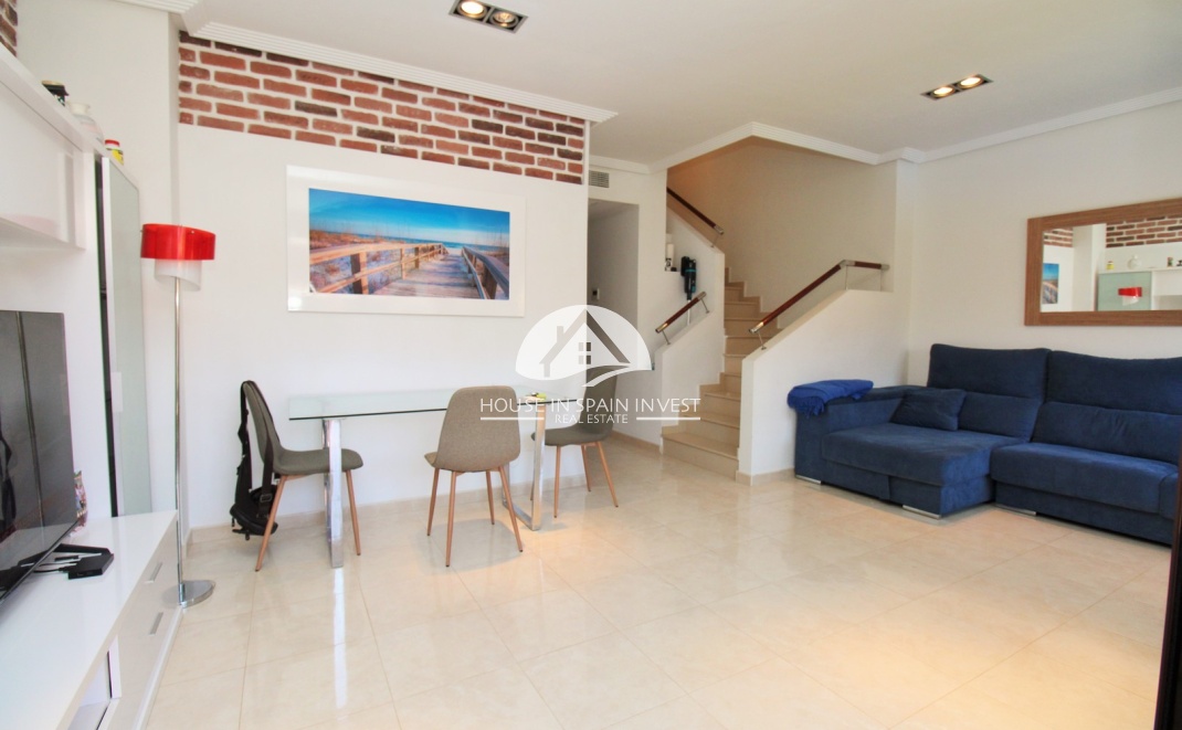 Resale - Apartment  - Orihuela Costa - Cabo roig  