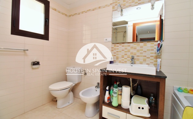 Resale - Apartment  - Orihuela Costa - Cabo roig  