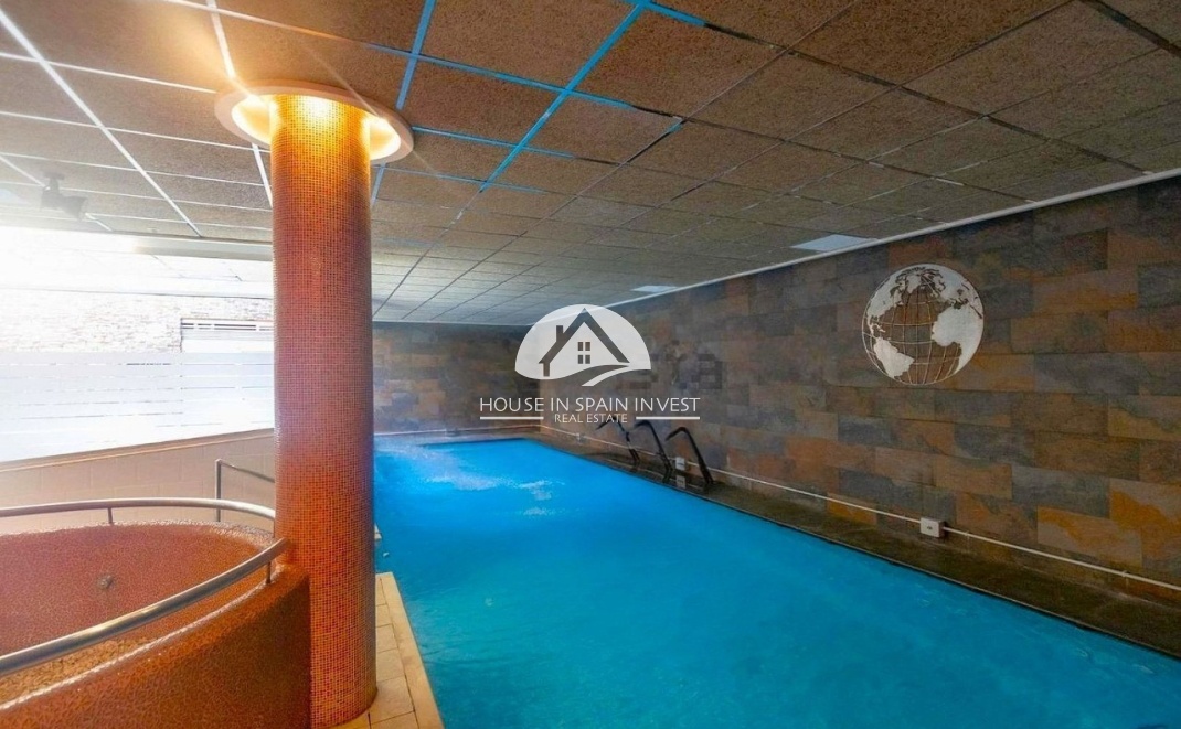 Resale - Apartment  - Orihuela Costa - Cabo roig  