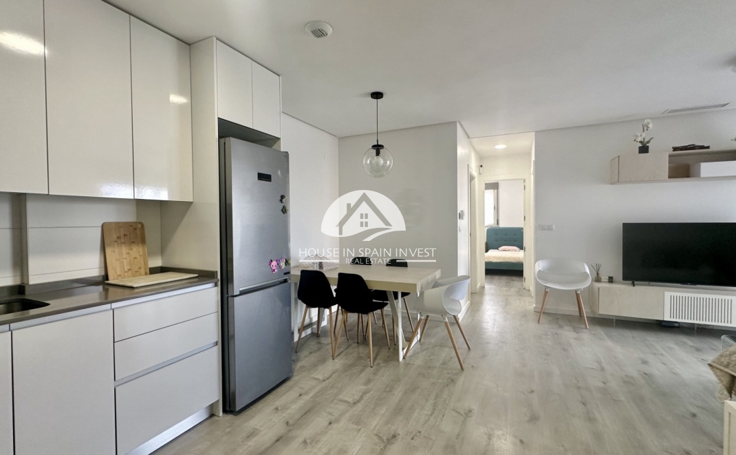 Resale - Apartment  - Orihuela Costa - Villamartín