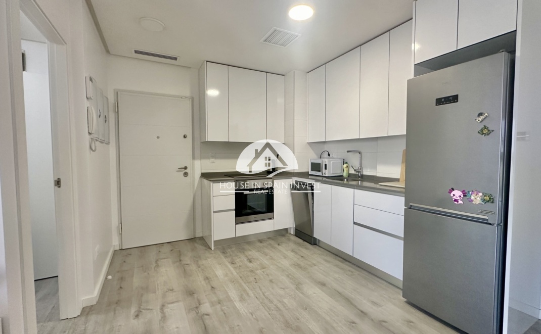 Resale - Apartment  - Orihuela Costa - Villamartín