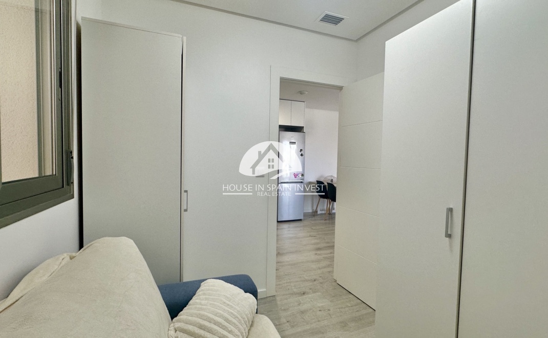Resale - Apartment  - Orihuela Costa - Villamartín