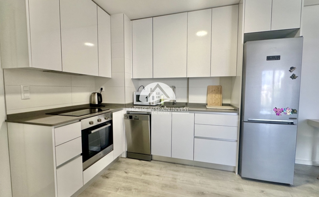 Resale - Apartment  - Orihuela Costa - Villamartín