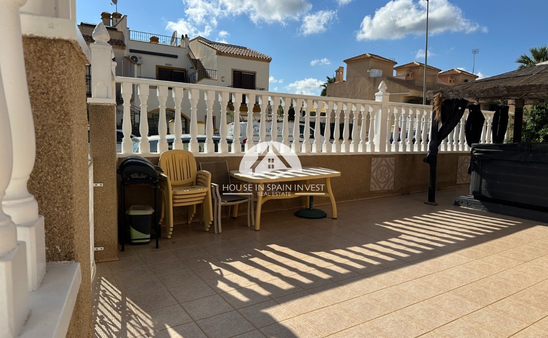 Herverkoop - Villa - Orihuela Costa - Villamartín