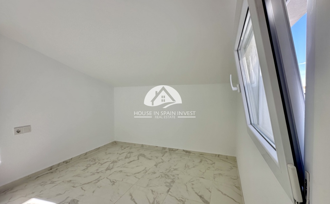 Resale - Townhouse - Torrevieja - Los Balcones  