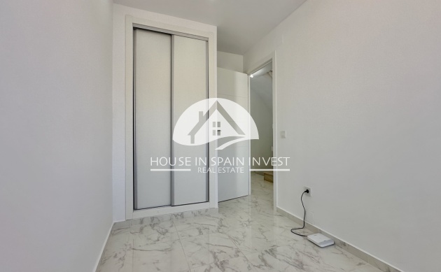 Resale - Townhouse - Torrevieja - Los Balcones  