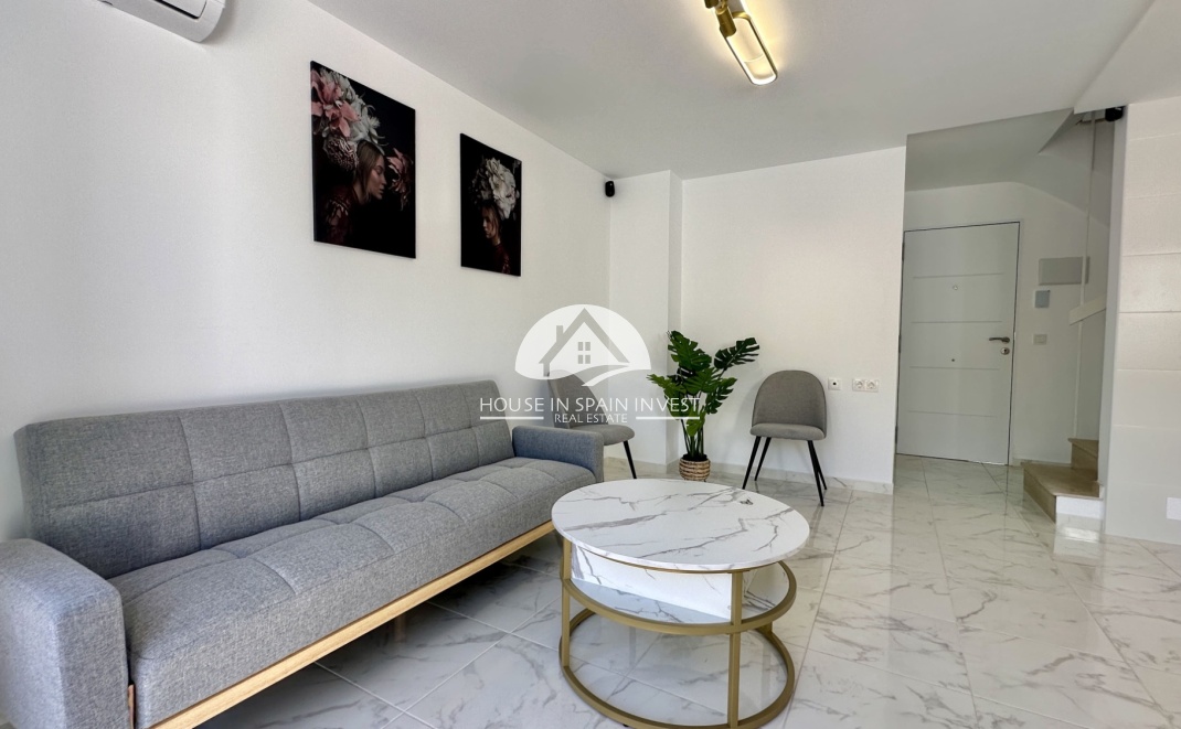 Resale - Townhouse - Torrevieja - Los Balcones  