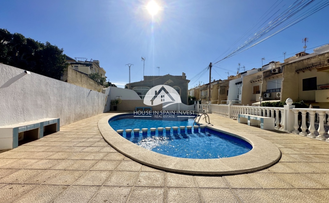 Resale - Townhouse - Torrevieja - Los Balcones  