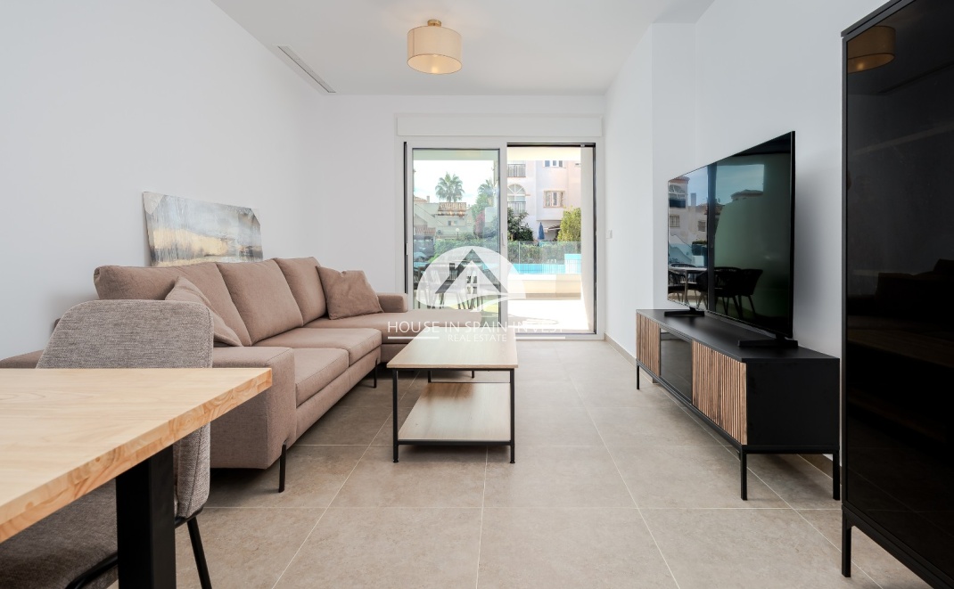 Resale - Apartment  - Orihuela Costa - Playa Flamenca