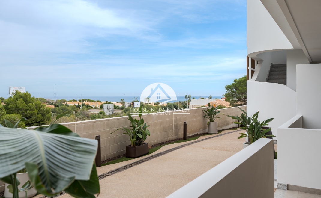 Resale - Apartment  - Orihuela Costa - Playa Flamenca