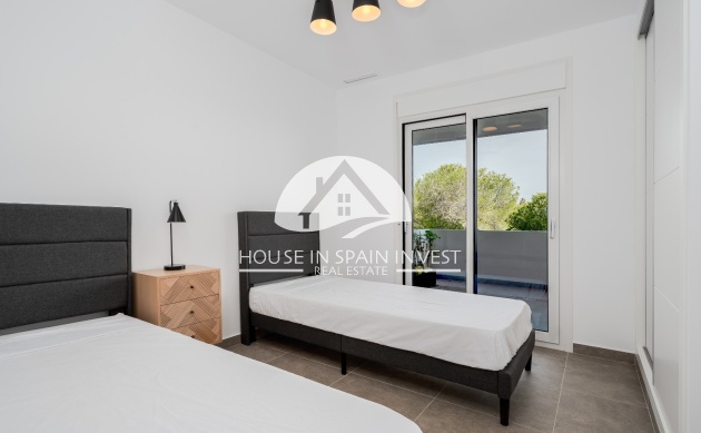 Resale - Apartment  - Orihuela Costa - Playa Flamenca