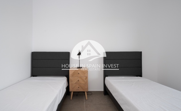 Resale - Apartment  - Orihuela Costa - Playa Flamenca