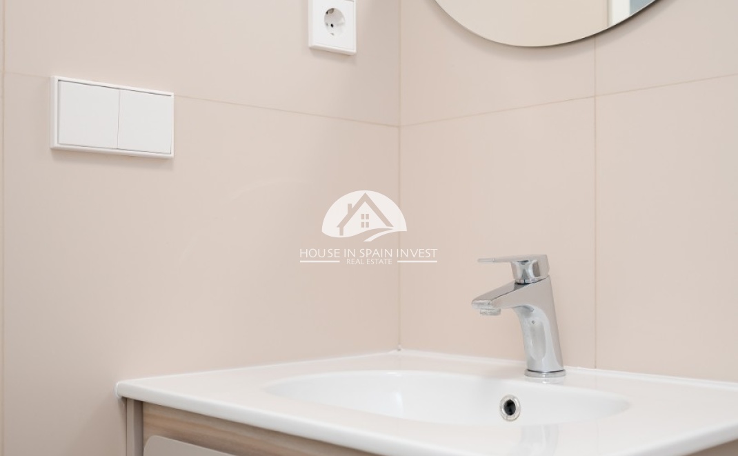 Resale - Apartment  - Orihuela Costa - Playa Flamenca