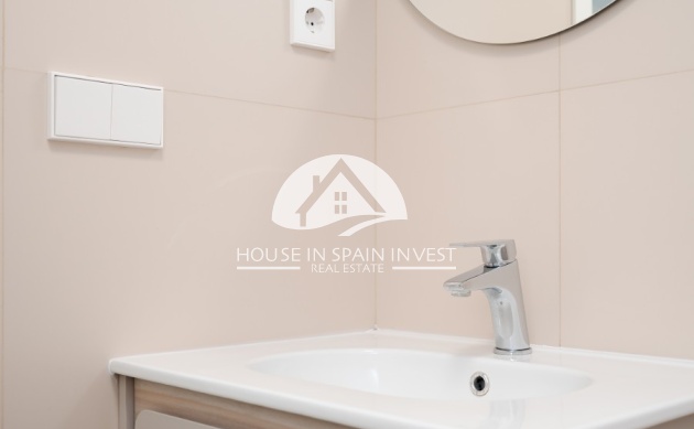 Resale - Apartment  - Orihuela Costa - Playa Flamenca