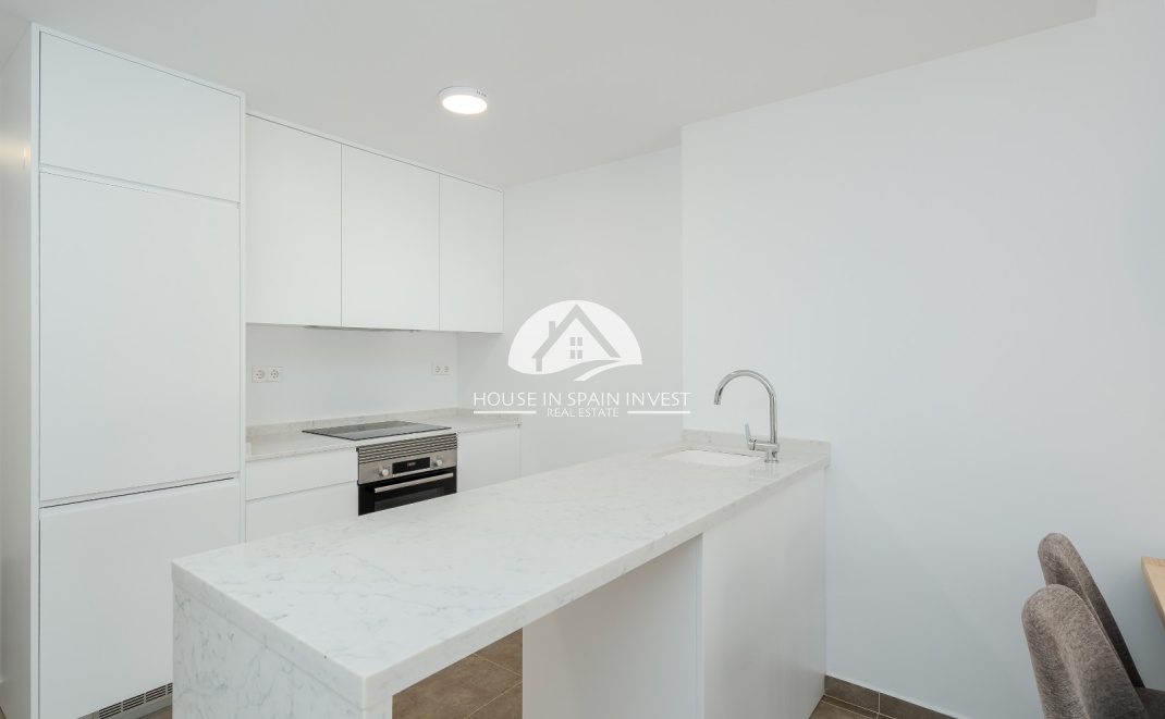 Resale - Apartment  - Orihuela Costa - Playa Flamenca