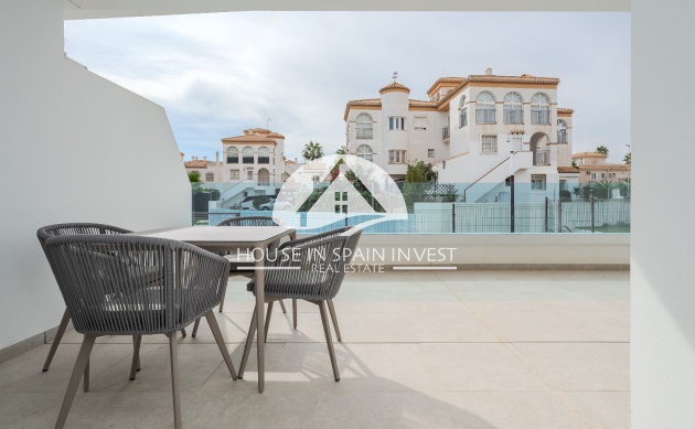 Resale - Apartment  - Orihuela Costa - Playa Flamenca