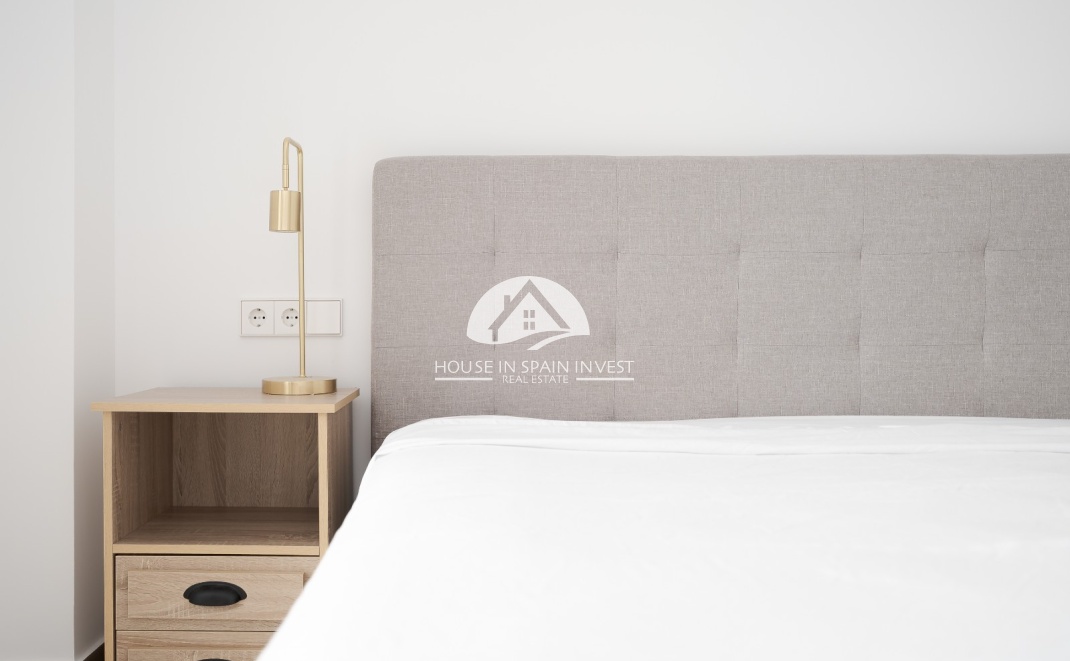 Resale - Apartment  - Orihuela Costa - Playa Flamenca