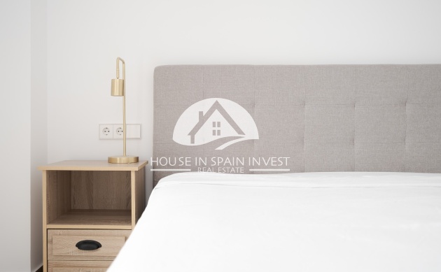 Resale - Apartment  - Orihuela Costa - Playa Flamenca