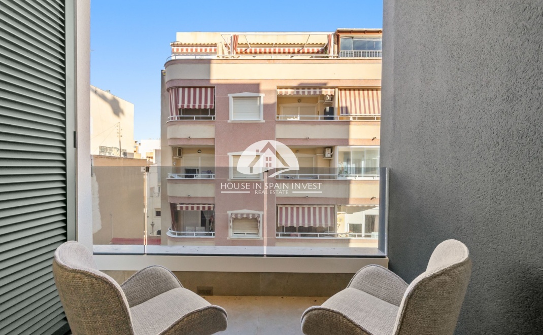 Resale - Apartment  - Torrevieja - Playa del Cura