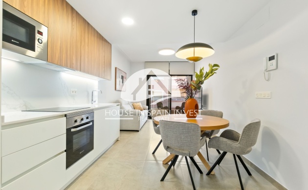 Resale - Apartment  - Torrevieja - Playa del Cura