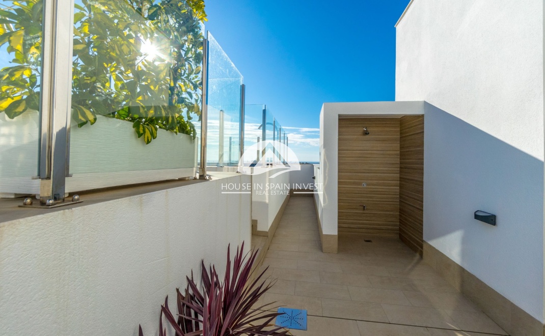 Resale - Apartment  - Torrevieja - Playa del Cura