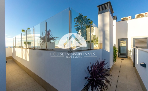 Resale - Apartment  - Torrevieja - Playa del Cura