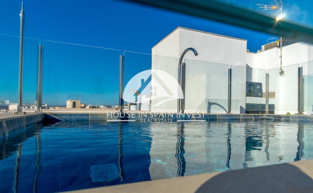 Resale - Apartment  - Torrevieja - Playa del Cura