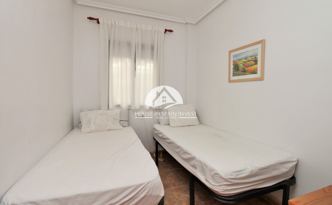 Resale - Apartment  - Orihuela Costa - Cabo roig  