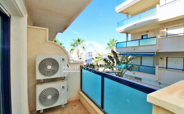 Resale - Apartment  - Orihuela Costa - Cabo roig  