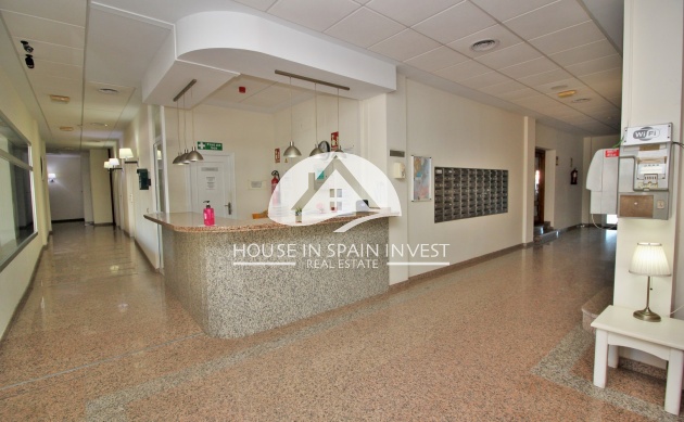 Resale - Apartment  - Orihuela Costa - Cabo roig  