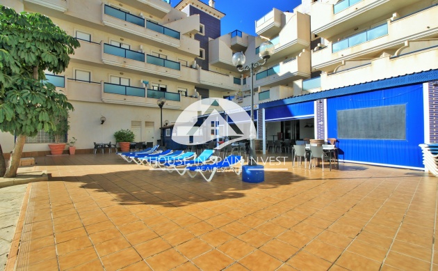 Resale - Apartment  - Orihuela Costa - Cabo roig  
