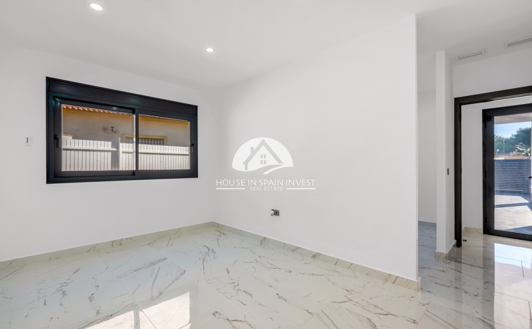 Herverkoop - Villa - Orihuela Costa - Lomas de Campoamor