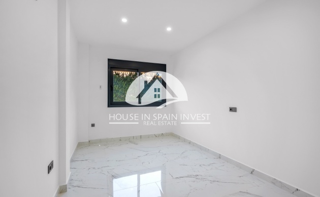 Herverkoop - Villa - Orihuela Costa - Lomas de Campoamor