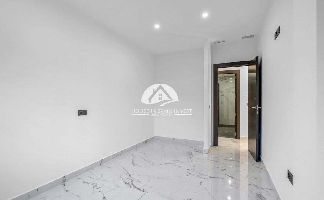 Herverkoop - Villa - Orihuela Costa - Lomas de Campoamor