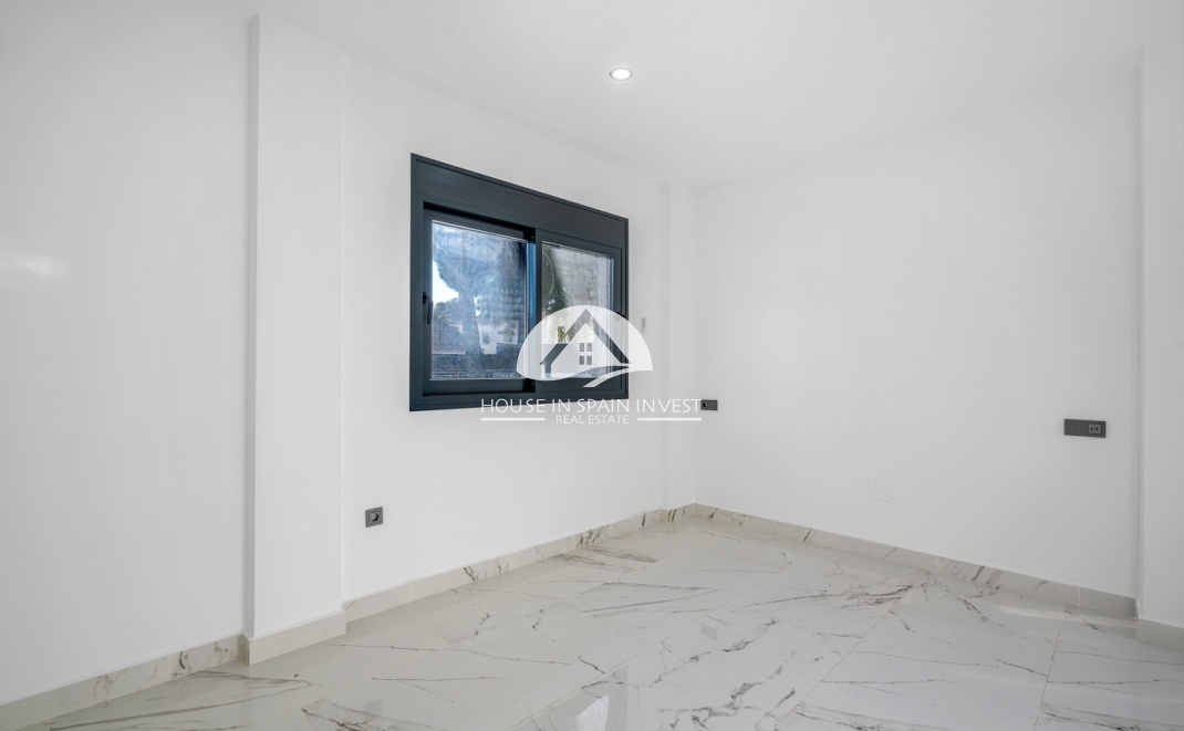 Herverkoop - Villa - Orihuela Costa - Lomas de Campoamor