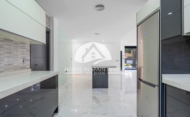 Herverkoop - Villa - Orihuela Costa - Lomas de Campoamor