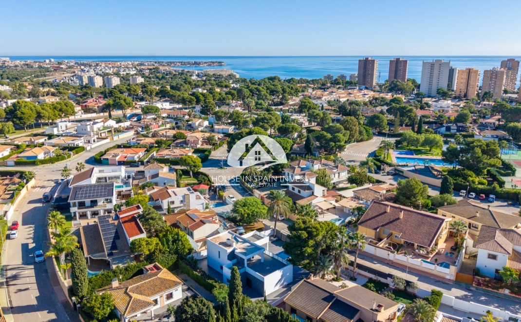Herverkoop - Villa - Orihuela Costa - Lomas de Campoamor