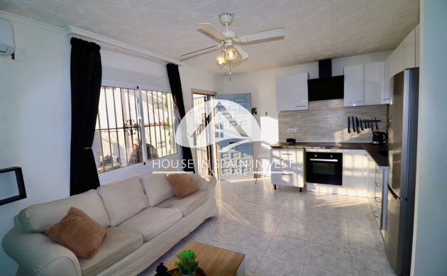 Resale - Townhouse - Torrevieja - Torreta - Salado