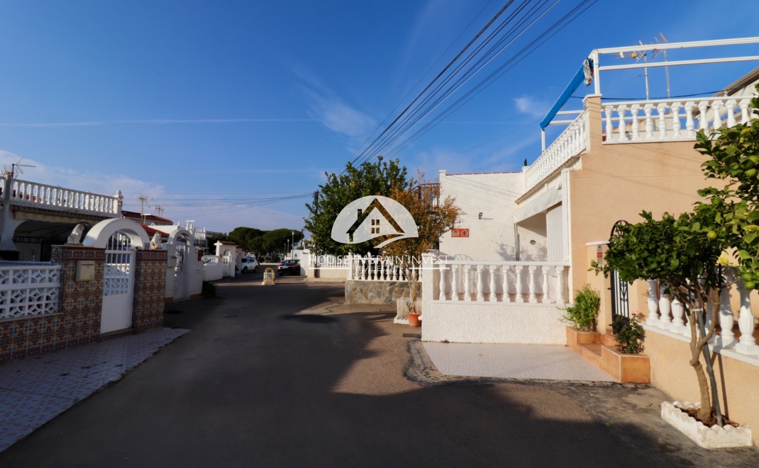 Resale - Townhouse - Torrevieja - Torreta - Salado