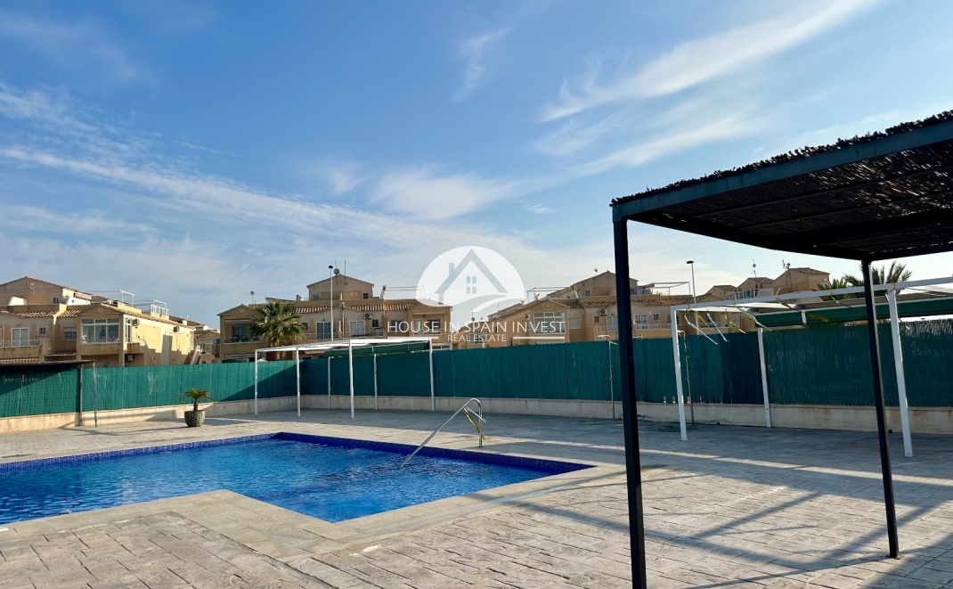 Resale - Townhouse - Torrevieja - Torreta - Salado