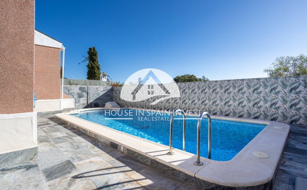 Resale - Villa - Torrevieja - La Siesta - El Chaparral - San Luis