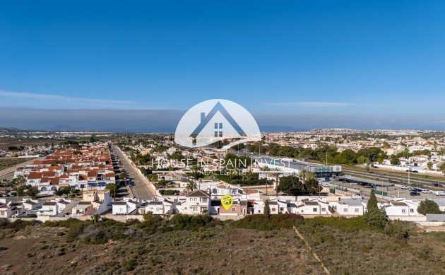 Resale - Villa - Torrevieja - La Siesta - El Chaparral - San Luis