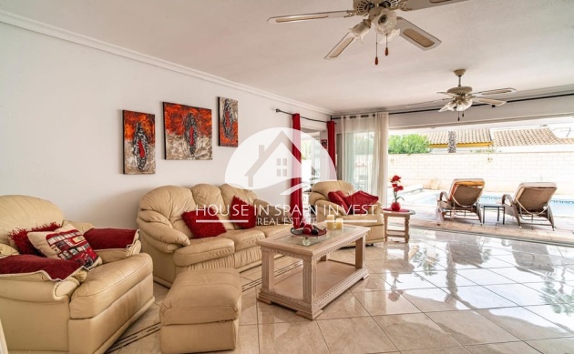 Resale - Villa - Orihuela Costa - Villamartín