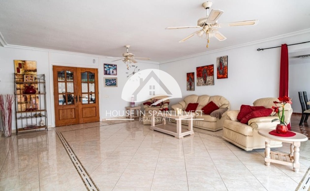 Resale - Villa - Orihuela Costa - Villamartín